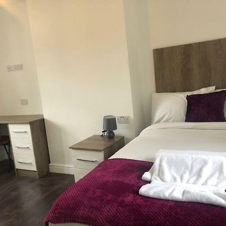 Safe Move - 23 Lancaster House Apartment เลสเตอร์ ภายนอก รูปภาพ