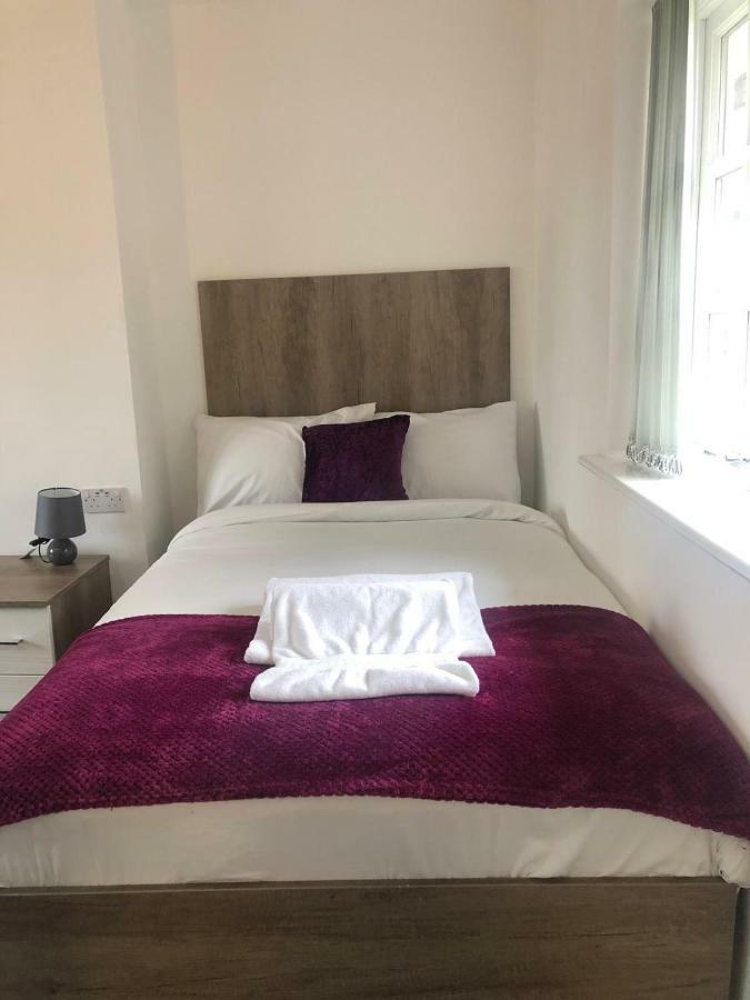 Safe Move - 23 Lancaster House Apartment เลสเตอร์ ภายนอก รูปภาพ