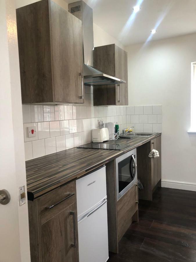 Safe Move - 23 Lancaster House Apartment เลสเตอร์ ภายนอก รูปภาพ