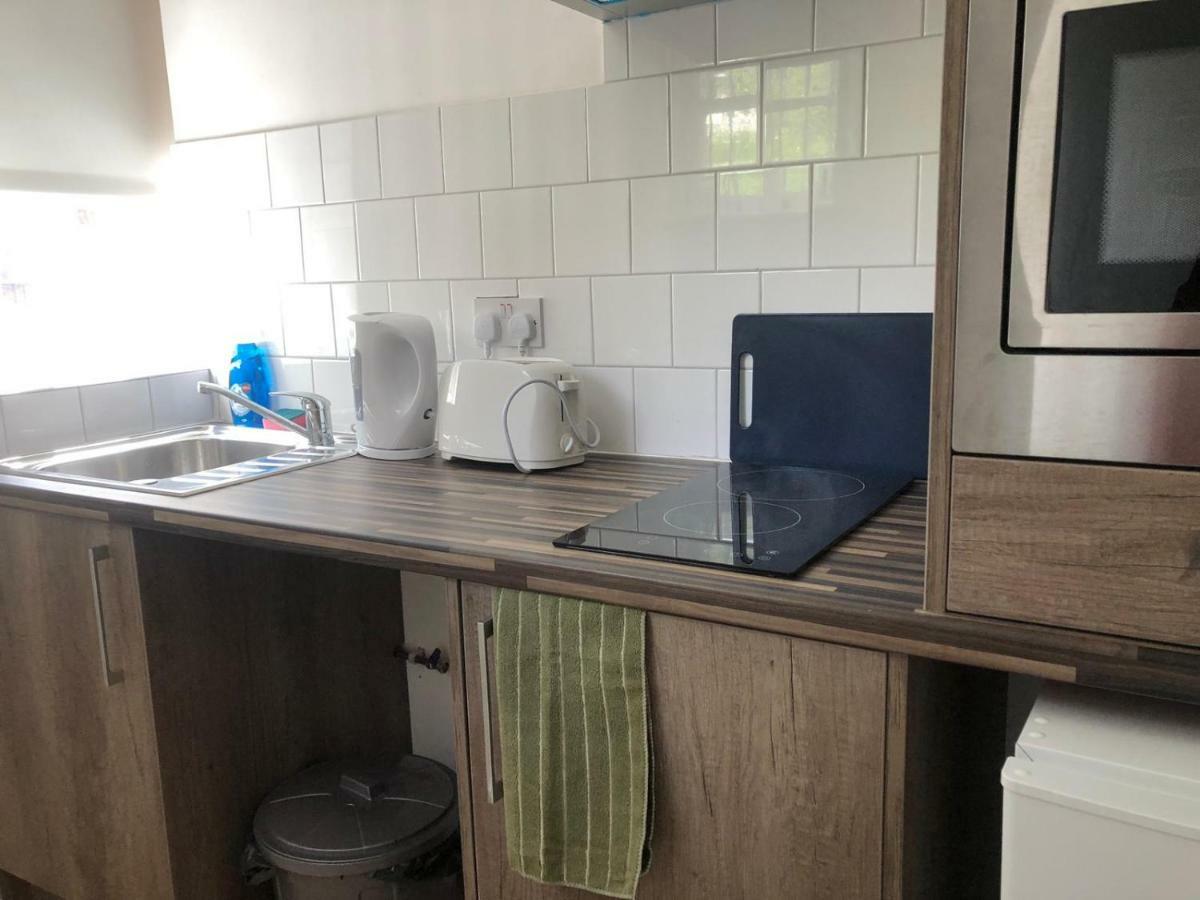 Safe Move - 23 Lancaster House Apartment เลสเตอร์ ภายนอก รูปภาพ