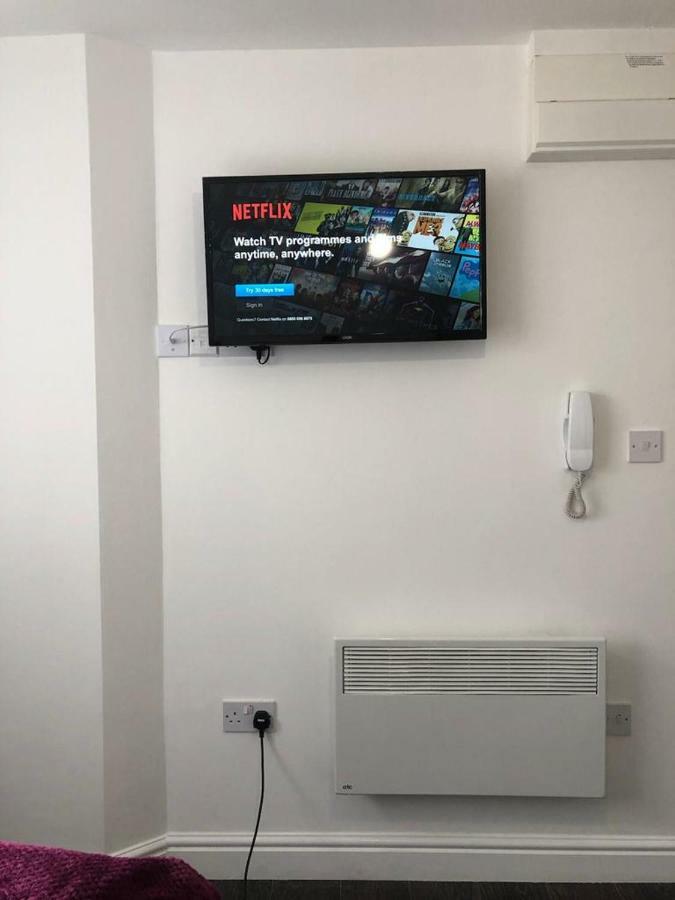 Safe Move - 23 Lancaster House Apartment เลสเตอร์ ภายนอก รูปภาพ