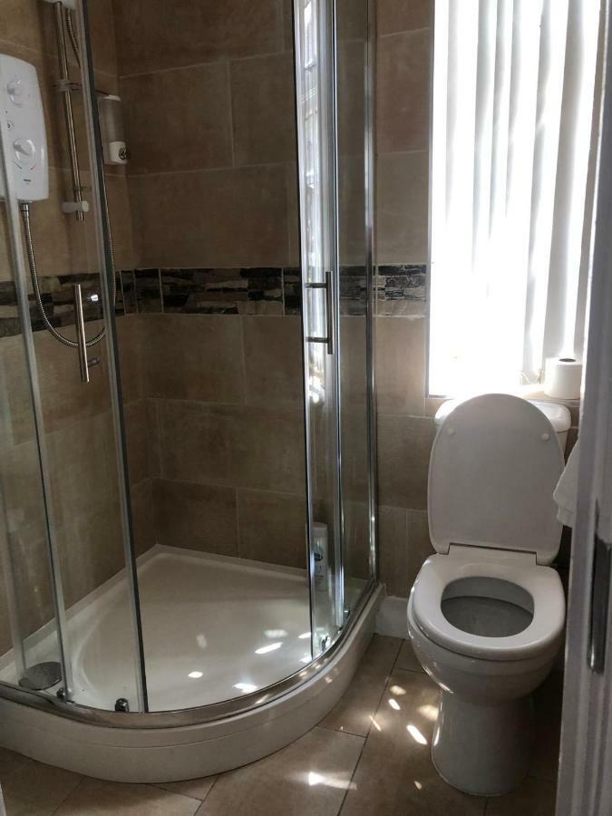 Safe Move - 23 Lancaster House Apartment เลสเตอร์ ภายนอก รูปภาพ